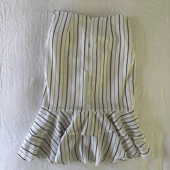 UO Ruffle Skirt - Picture 3 of 4